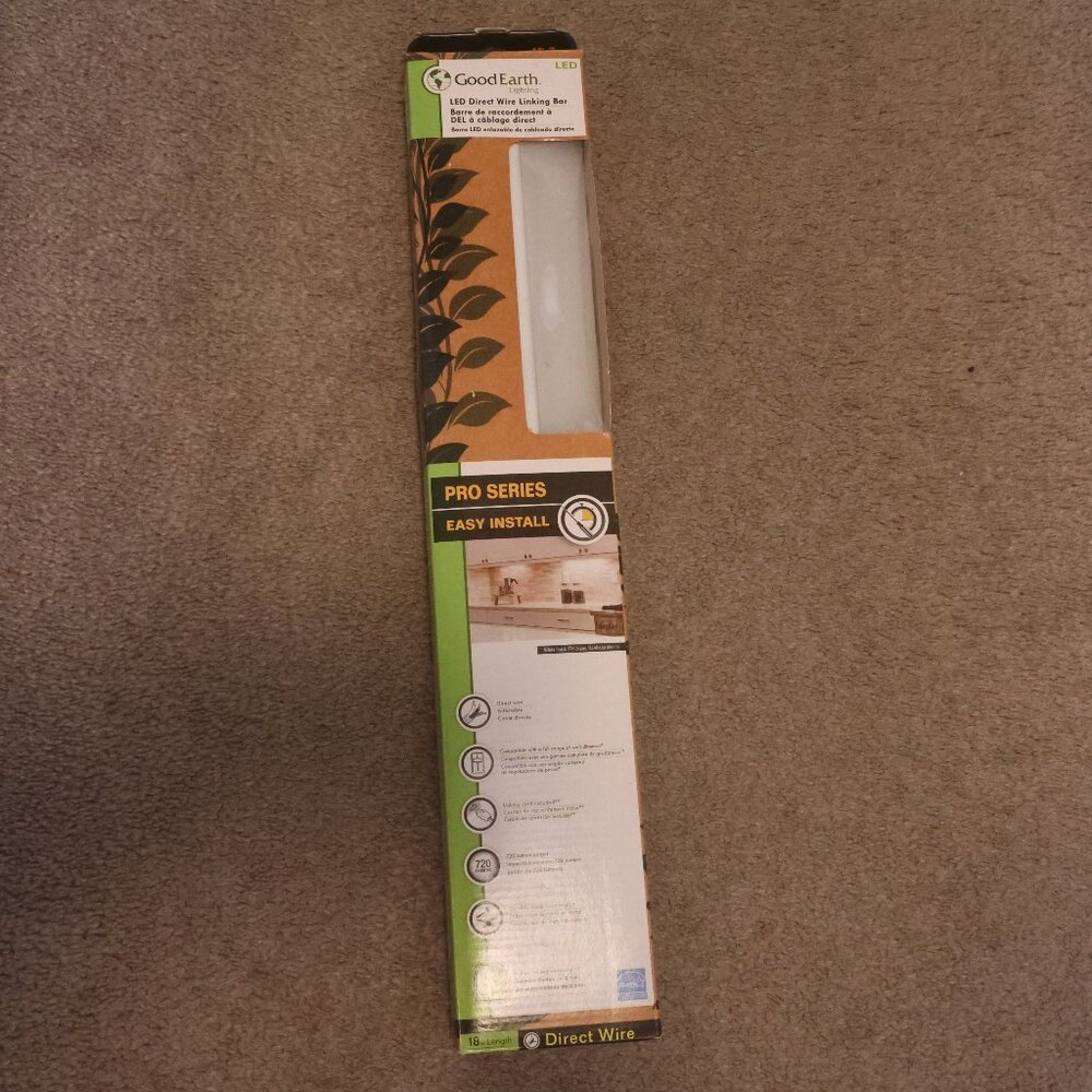 Good Earth Lighting 18 in White LED High-Lumen Under Cabinet Linking Plug-In